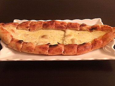 Kaşarlı Pide