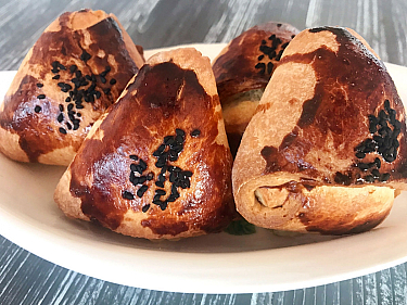 El Açması Peynirli Muska Börek
