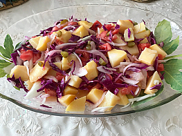 Kırmızı Lahanalı Patates Salatası